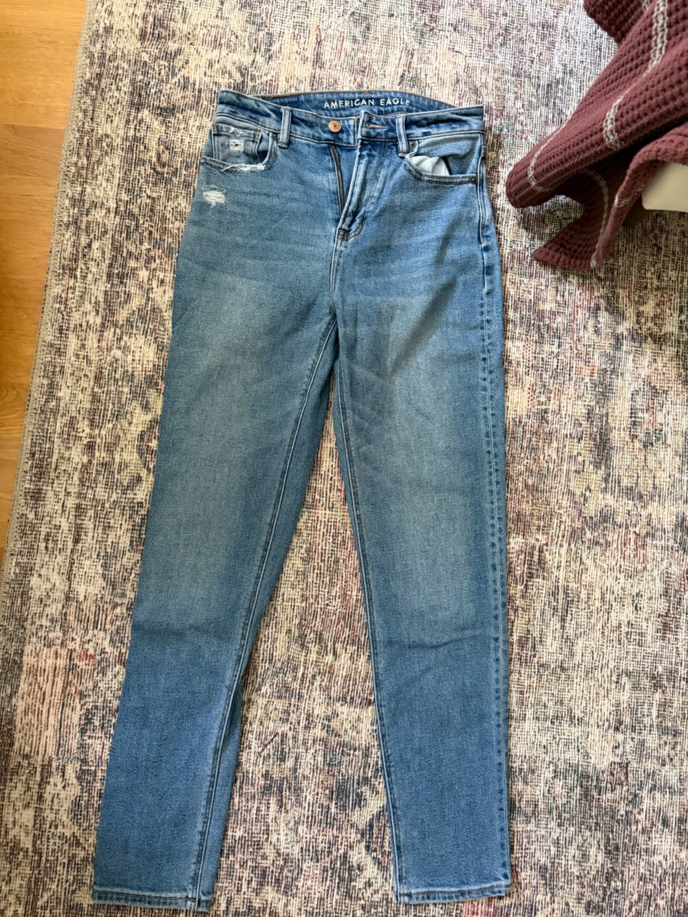 American Eagle Outfitters Women's Straight-Leg Jeans in Blue Wash